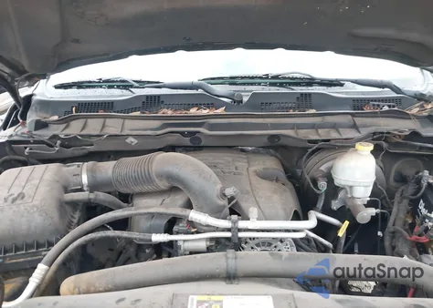 2015 Ram 1500 Laramie z USA, uszkodzony, nr VIN 1C6RR6NT9FS553754